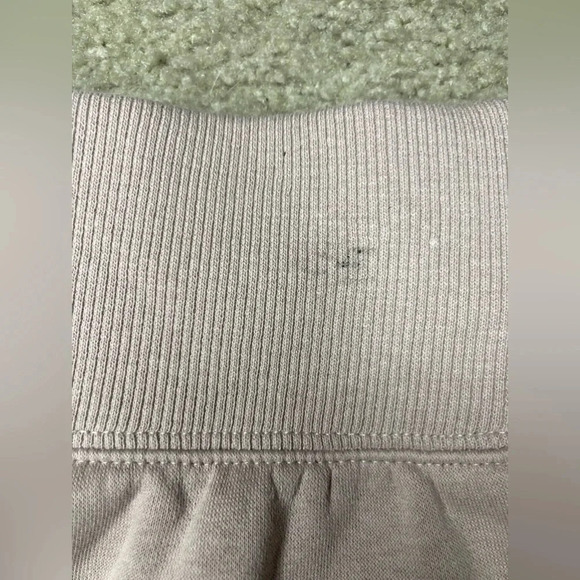 Nike High Waisted Fleece Sweat Shorts Size Medium Mauve - Picture 4 of 6